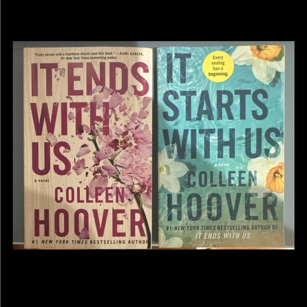 Paperback Book Set - It Ends With Us (Pink) & It Starts With Us (Teal)